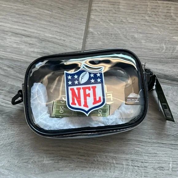 Fenty Swag Belt Bag w Lip Gloss - Picture 3 of 17